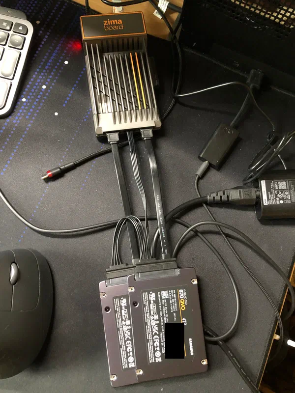 SATA Y-cable in action.